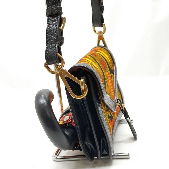 Authetnic Prada Brown Canvas Hand Bag mn1040-112525 - Picture 3 of 16